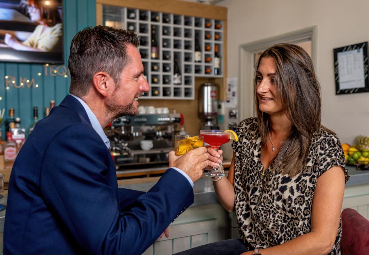 The Inn Hotel Bar And Restaurant Saint Helier Jersey Exteriör bild
