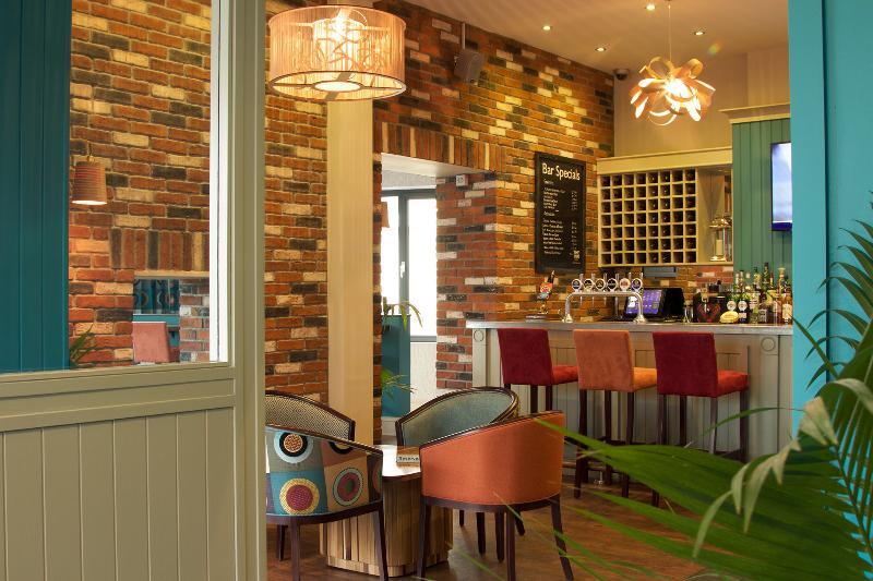 The Inn Hotel Bar And Restaurant Saint Helier Jersey Exteriör bild
