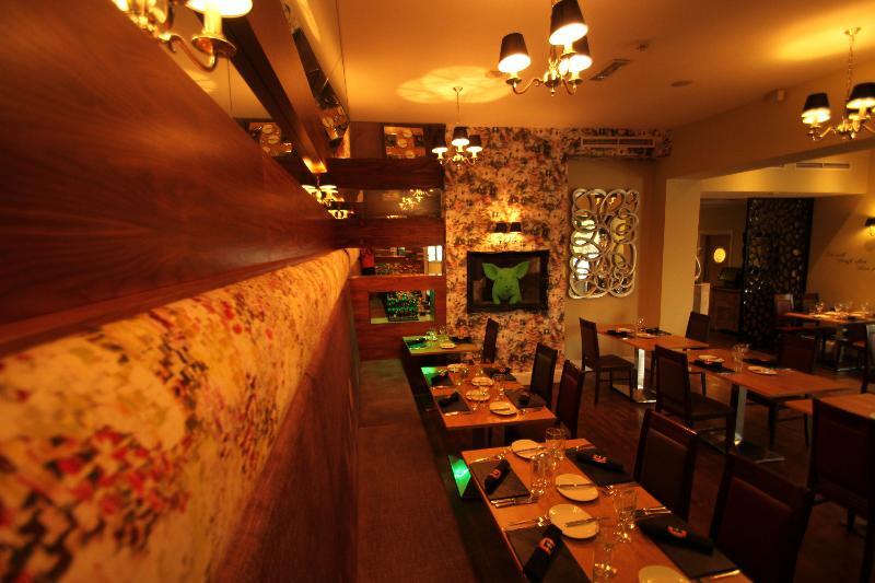 The Inn Hotel Bar And Restaurant Saint Helier Jersey Exteriör bild